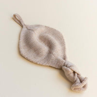 Hvid Titi Dummy Holder & Comforter Sand - Hello Little Birdie
