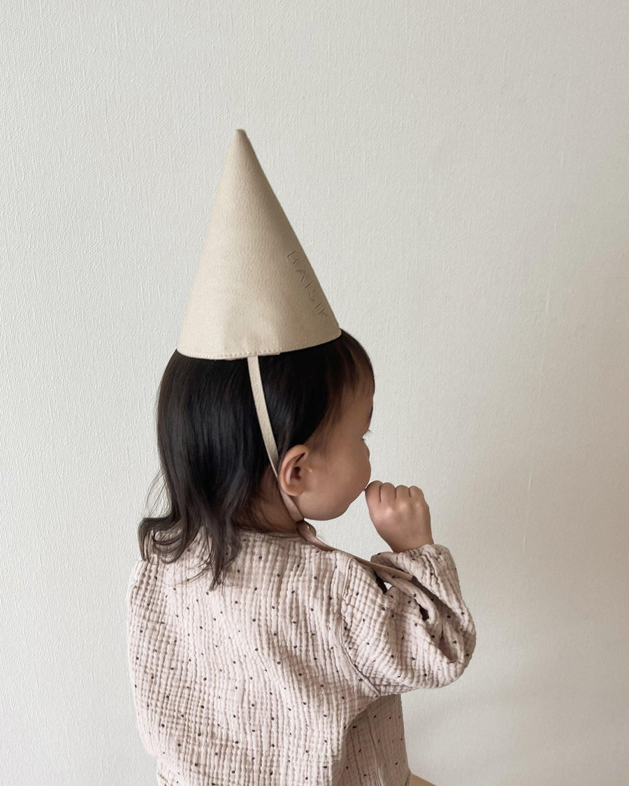 BAISIK Party Hat, Natural - Hello Little Birdie