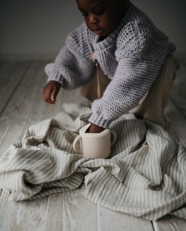 Mushie silicone Snack Cup, Blush (PRE-ORDER FEB) - Hello Little Birdie