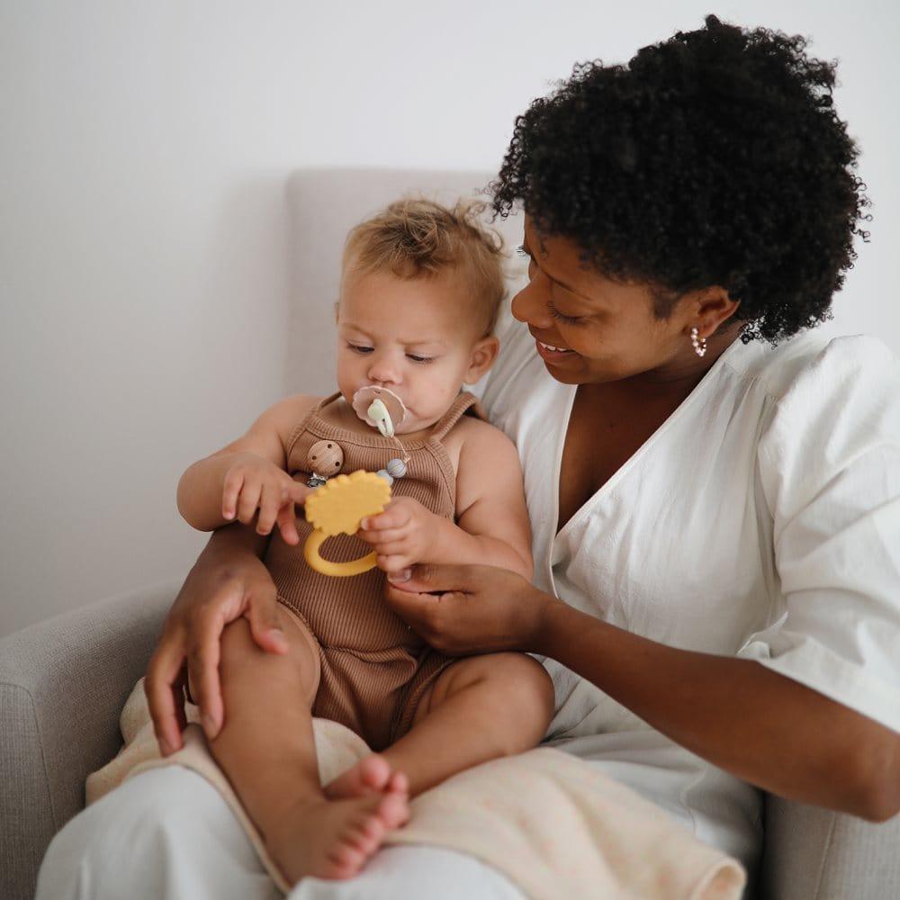 Mushie Teether Lion Soft Yellow - Hello Little Birdie